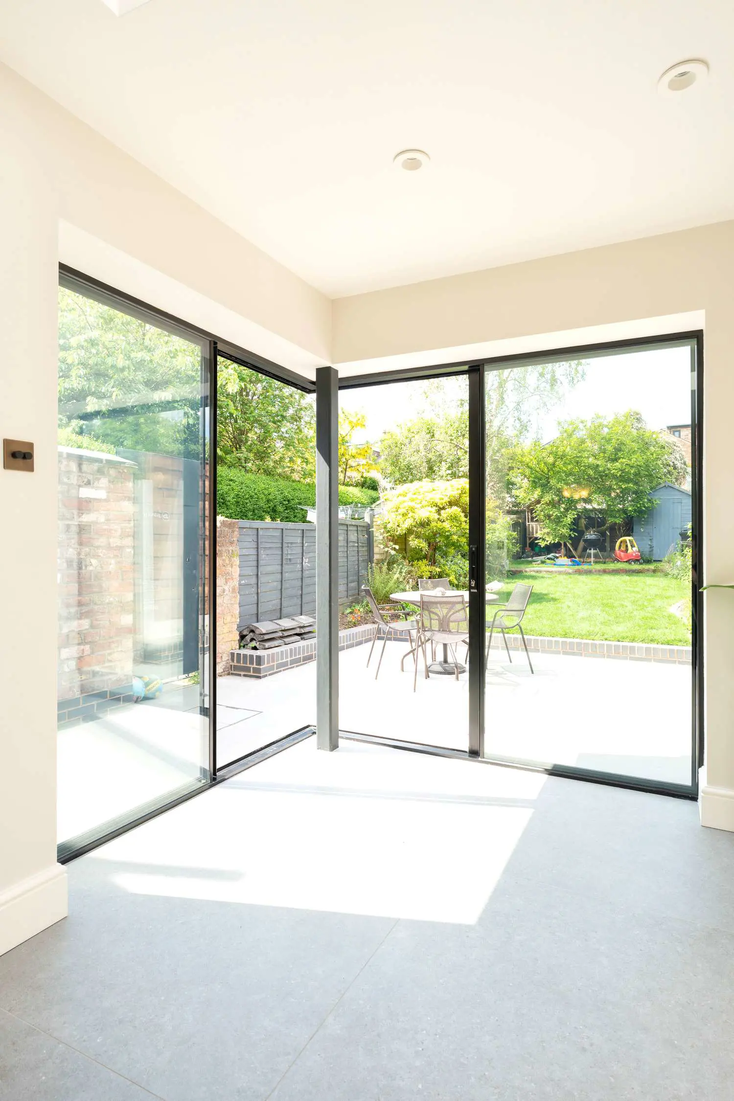 Corner less sliding doors.