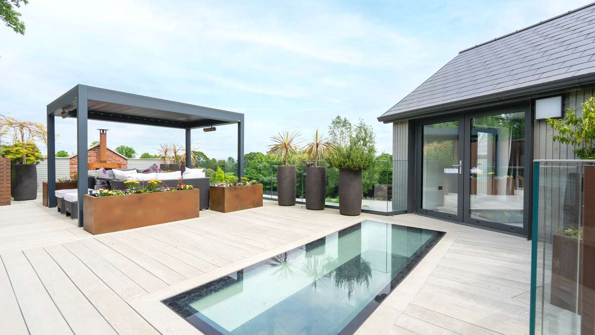 Agate Grey composite door with sidelight