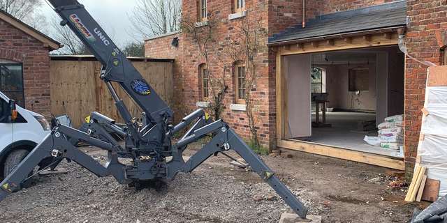 Dual-crittall-door-crane2.jpg