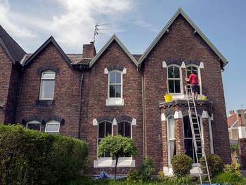 Multiple sash windows replaced with double glazed low maintenace UPVC units from our Roseview collection. These windows have the authentic features of an original timber sash windows such as mechanical joints and a thin central bar however has the benefits of modern UPVC windows.