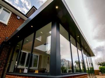 Great shot showing aluminium pressing on the roof and corner of the garden room creating a seamless and ultimately modern look to this garden room.