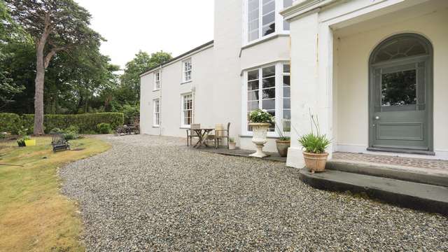 A view of the original home and the sash windows that we have installed, don't they blend in perfectly?