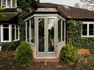 Updating this old conservatory with something new has given new live into this old space. Utilising the original base created a cost effective solution.