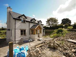 New build home featuring Residence 9 timber alternative windows throughout.