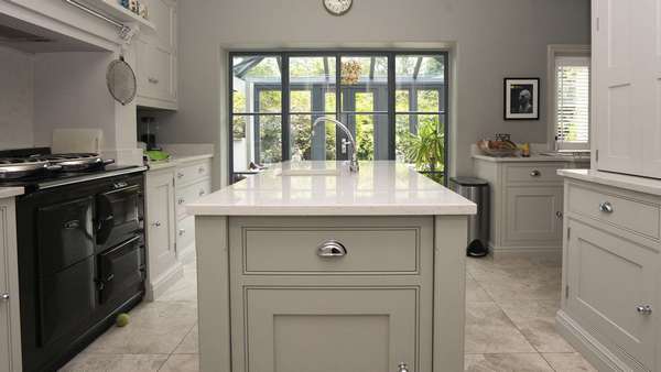 Looking through the kitchen to the stell screen.