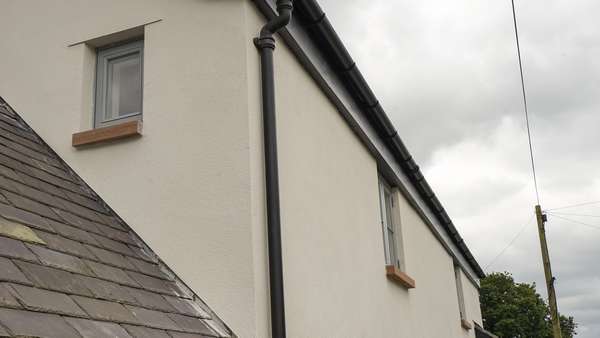 Close up of the upstairs window details.